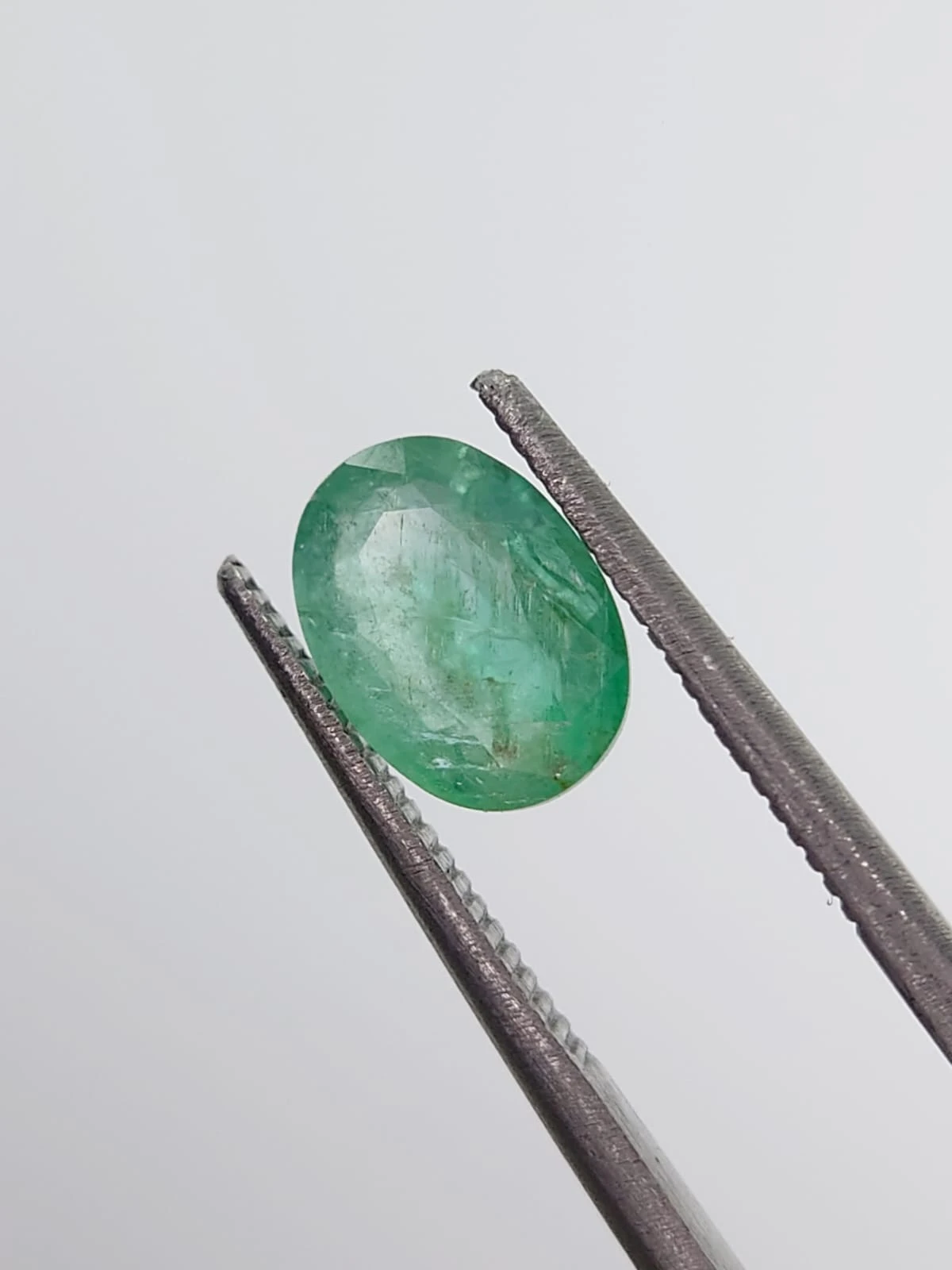 1.02ct Natural Emerald Oval Shape Loose Gemstone from Panjshir Afghanistan — view 5